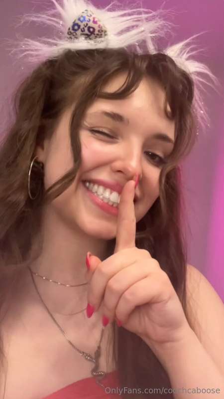 SUSSY Stills extravaganza for my favorite UwU edgelords 👑 fr..