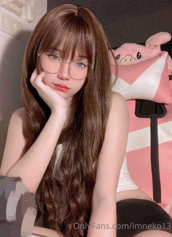 <3 1