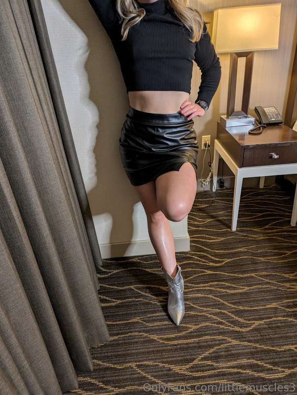 Cum back later to check out the back of this one 😘  2