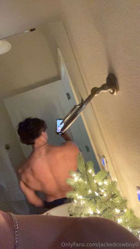 Biggest boy on here? 1