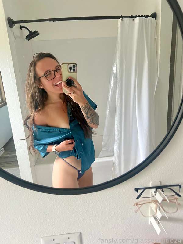 Glassescutie24 - Fansly - 14 Oct, 2024 1