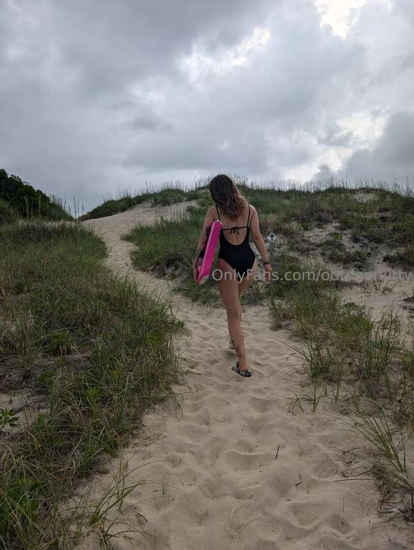 Wanna watch me shred some miniature waves on my boogie board..