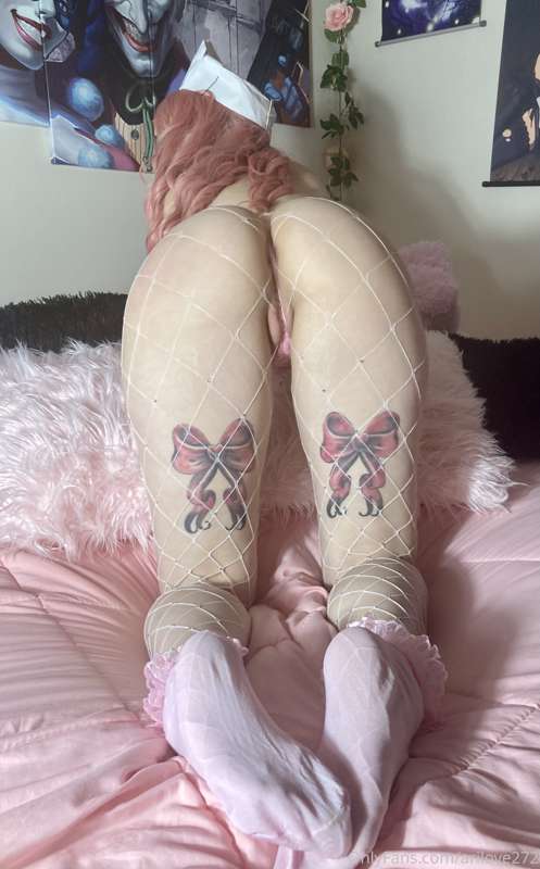 Just finishing up posting the rest of my Nurse Joy cosplay! .. 33