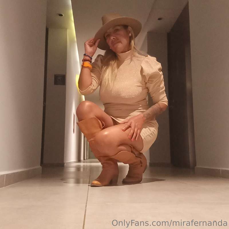 Hello my No, this Latina. she wants to dance and play with y.. 4