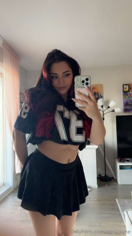 jersey says ‘76’… my vibe says ‘24/7 cute’ 😏