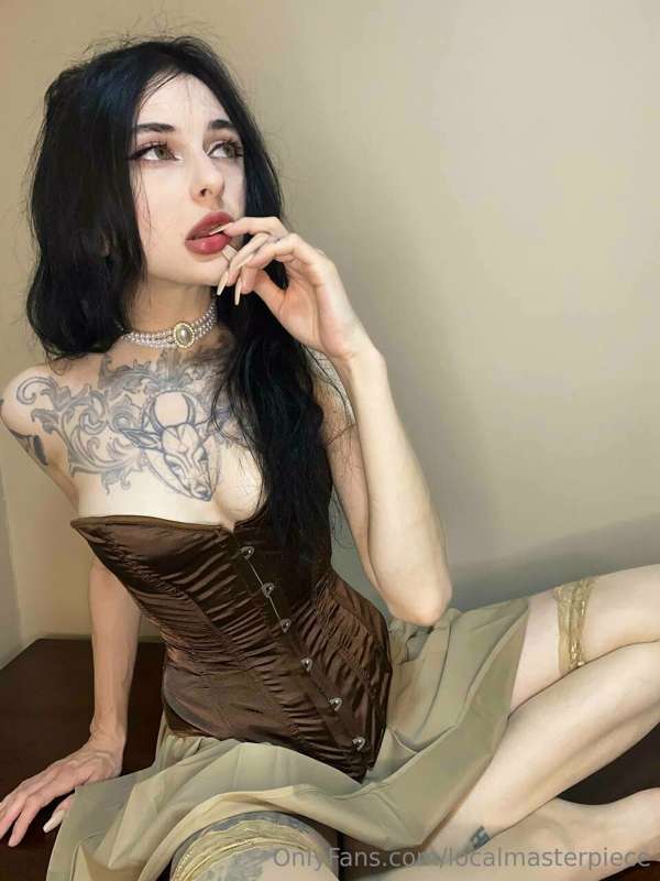 Opens her VIP PAGE JUST TODAY ❤️❤️  She's online and waiting..