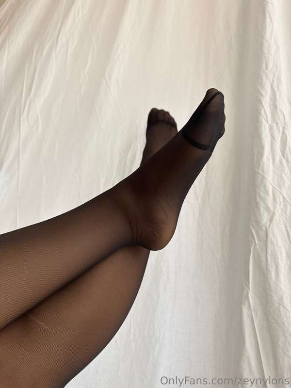 Zeynylons - Onlyfans - 31 May, 2025 9