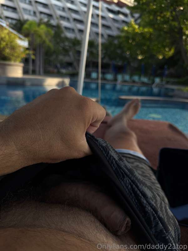 Daddy21Top - Onlyfans - 24 Oct, 2024 2