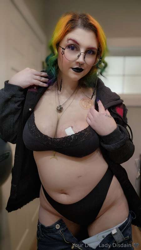Ladydisdain - Onlyfans - 20 Nov, 2024