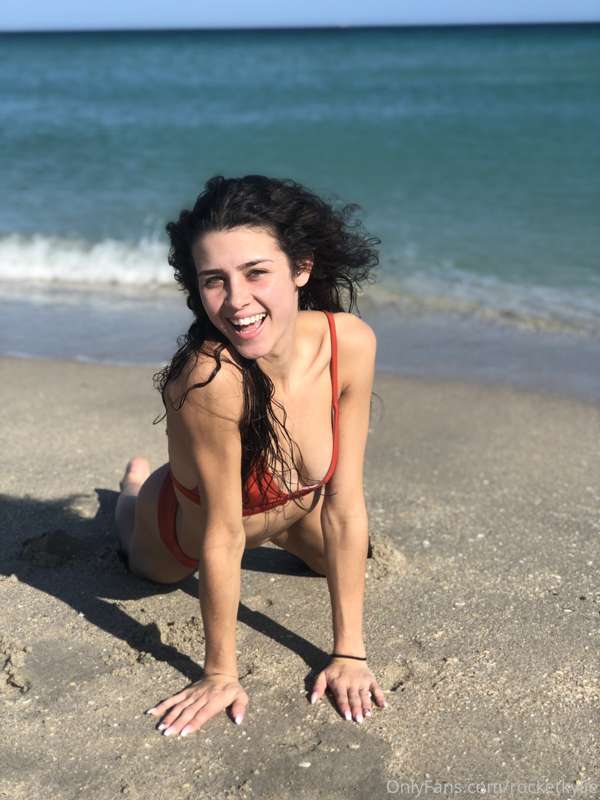 BUY my nudes of me fuckig it up @ the nude bitch!!!! 5