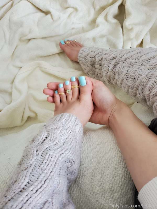 Toes 😋 6