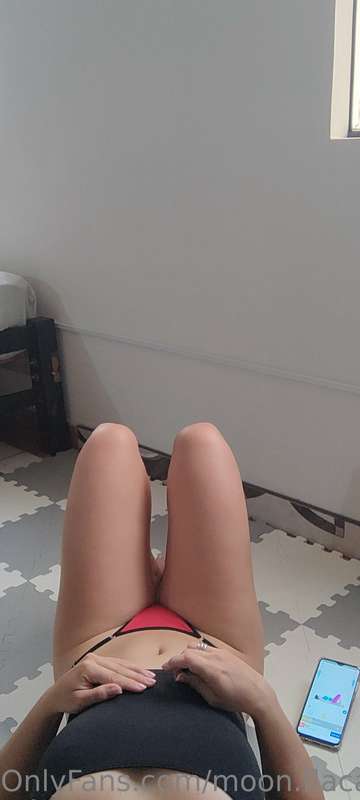 Flaca Sexy ejercitándose 😈😈😈 3