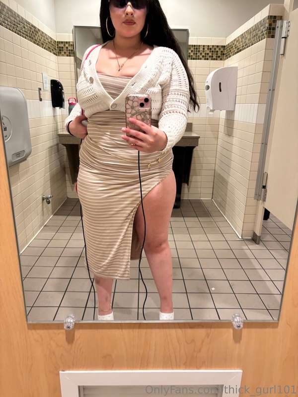 Keep swiping I was looking good but nobody wanted to fuck me.. 2