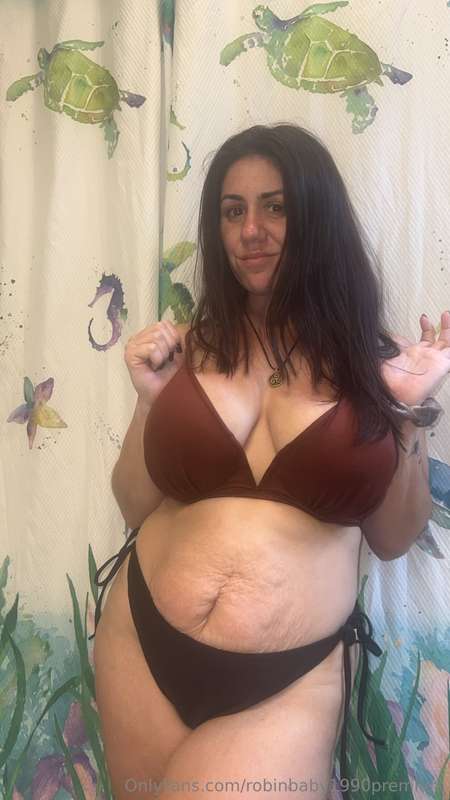 Do you guys like my bathing suit 😜
