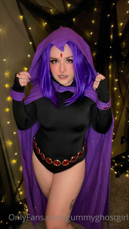 When there’s trouble you know who to call T33N TITANS! 💜 9