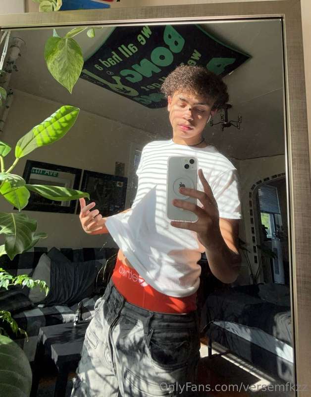 Versemfkzz - Onlyfans - 05 Jun, 2024