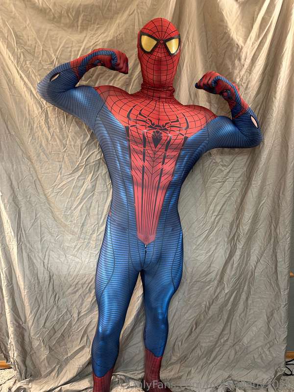 New Spider-Man pics and videos  9