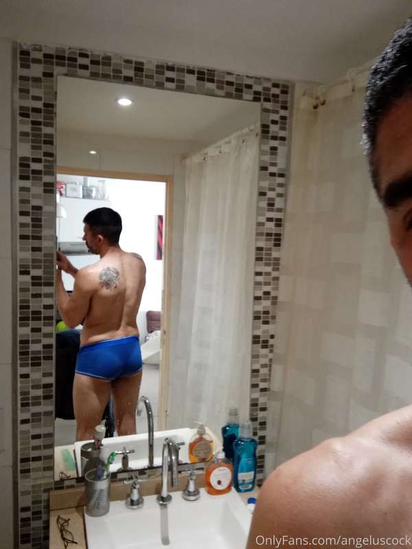 With the wet tail !!! After training!