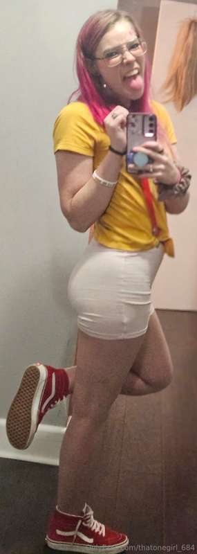 I just wish I could catch your cum. Like when I'm catching i..