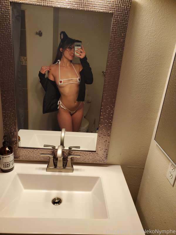 This little kinky ass slut was lazy asf so now I'm busting y..