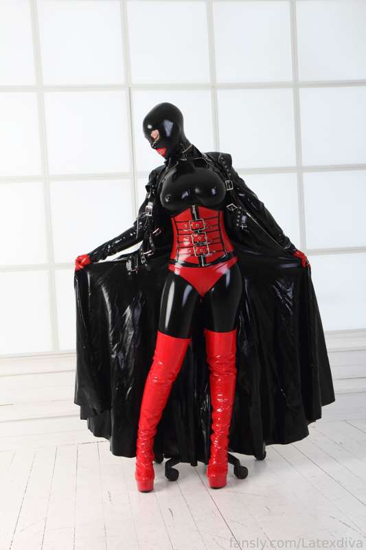 Latexdiva - Fansly - 03 Oct, 2022 7