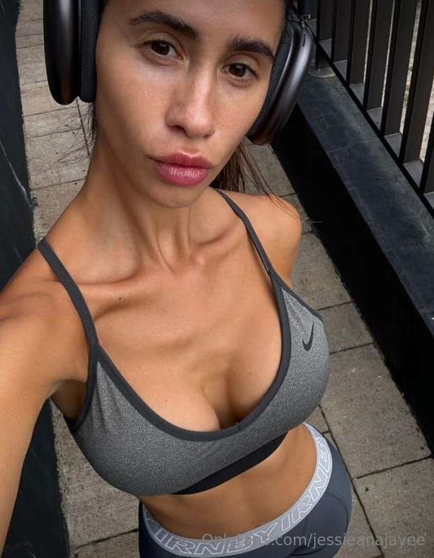 Slim brunette @domi_moore with big boobs and perfect figure ..