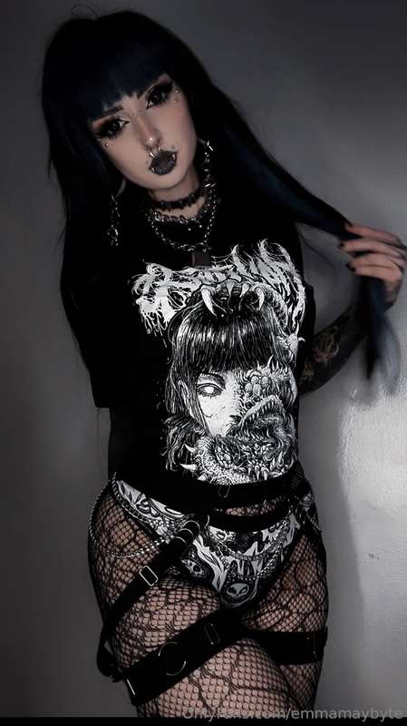 Emmamaybyte - Onlyfans - 16 Feb, 2025 16