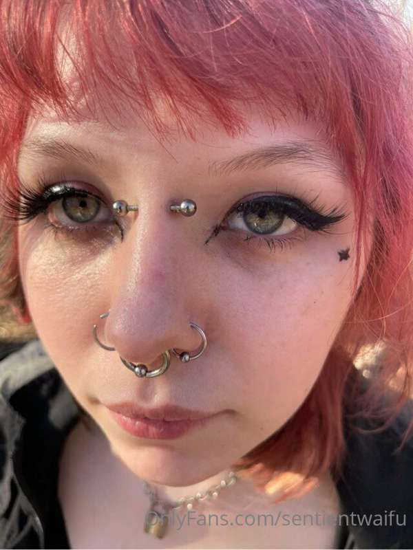 Hi there 👀
