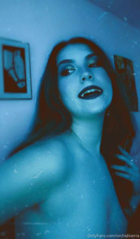 This one bites 🧛🏼‍♀️