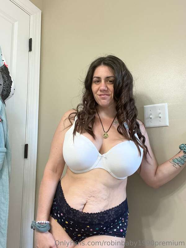 Happy Titty Tuesday 😋 1