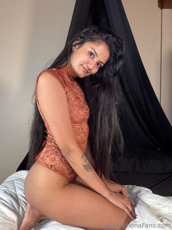 i’m on my knees, what’s your next move? 😘 2