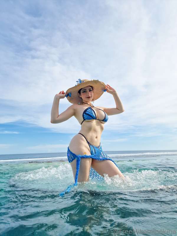 Wanna have some fun in the sun with me? 🌊☀️ Sub to https://o..