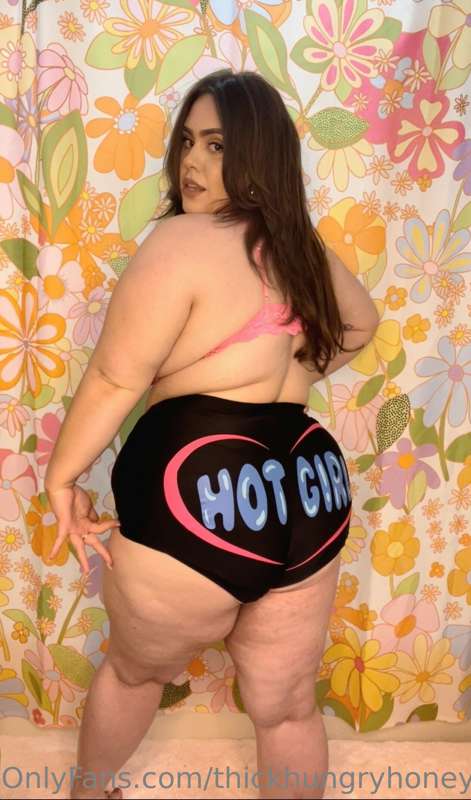 I decided to dress up as myself this year 🤪🔥🐷💋

I LOVE being.. 12
