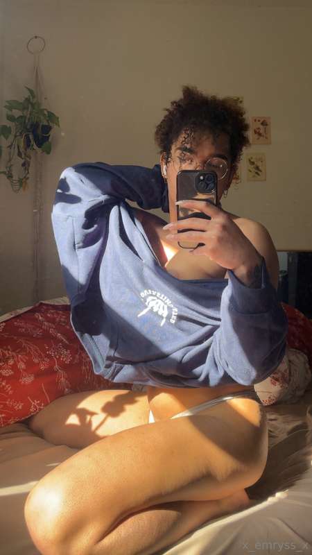 X_Emryss_X - Onlyfans - 07 Feb, 2025 7