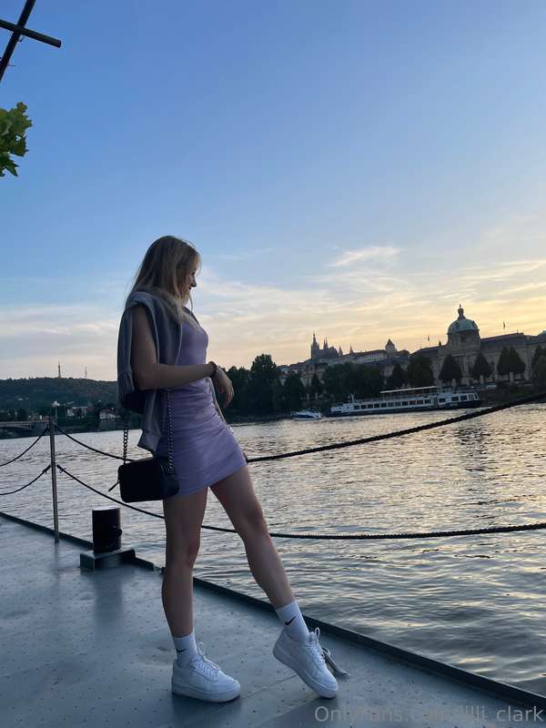 A walk along the waterfront is a great way to spend time out..