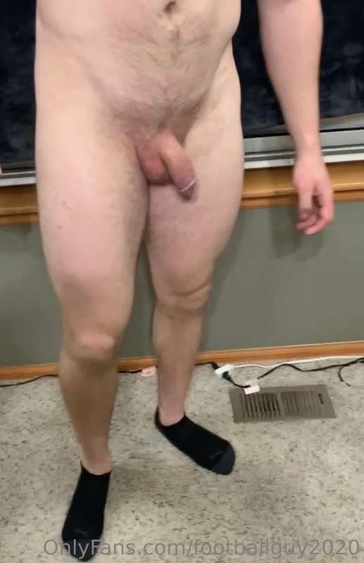 Sexy HOT muscular SGT having some fun showing off in his foo.. 12