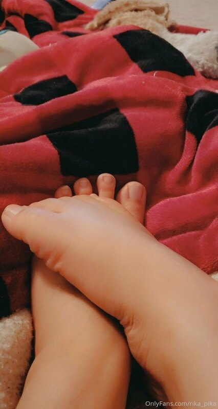 Some more feet pics
