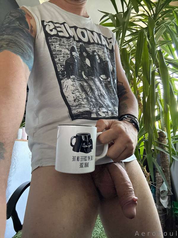 work from home today…made a coffee…any other ideas? 🫦