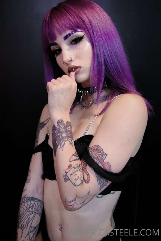 a few more throwbacks
2019
19 yrs old

photos by knockedoutf.. 4