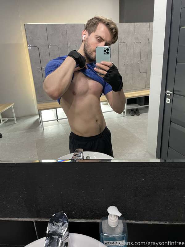 Today is nice day for gym and work! Before my new epic shoot..