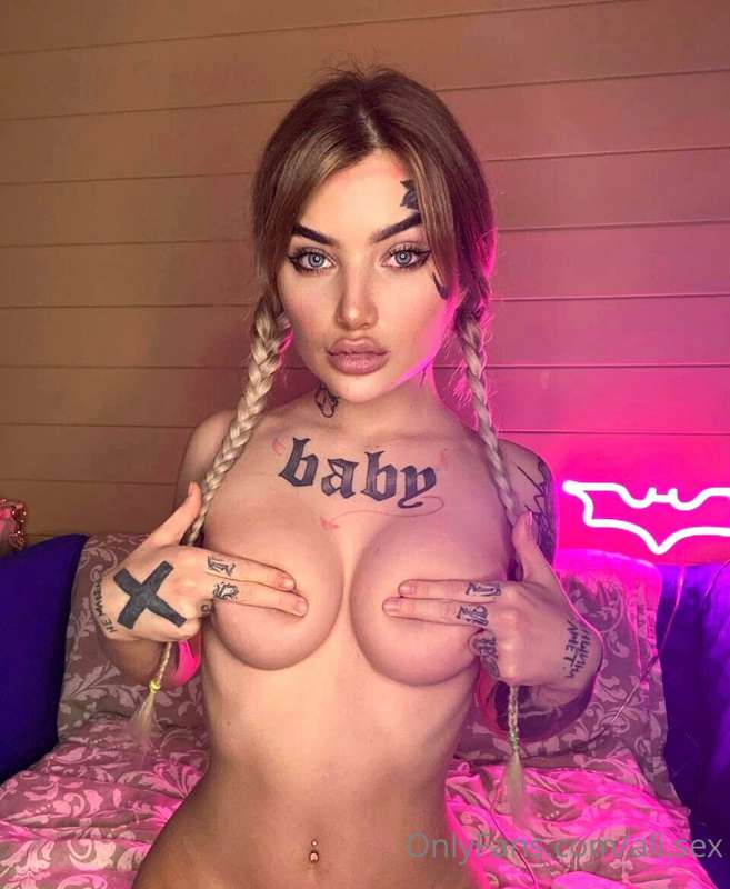 🎀Press this buttons to start the game daddy😜🎀