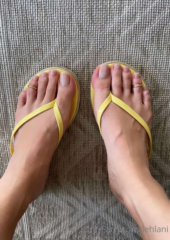 Enjoying the no polish 😋 I bought some regular polish so I c..