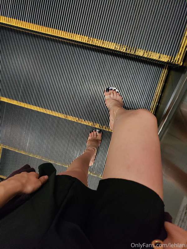 When i lived in Osaka i worked 6 daya a week in heels. Thank.. 1