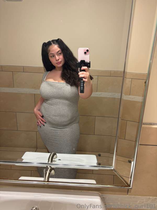 Thick_Gurl101 - Onlyfans - 19 Aug, 2024 9