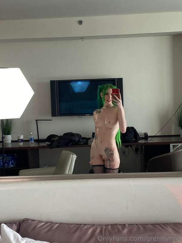 Hey guys! The shadow heart tentacle anal video will be out t..