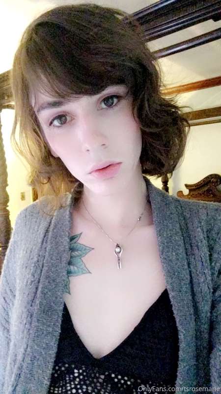 Some more older photos :) hope you don’t mind a lil bush 😅 5