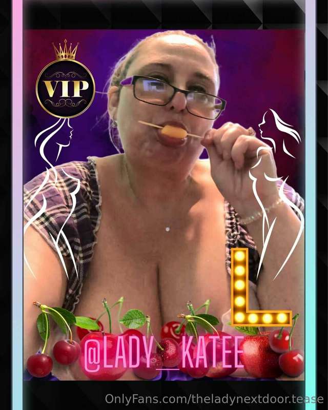 Humm! Les VIP du OF !!!🔔🔔 👠💄📿👑 🔥🔴SPÉCIAL COLEGIENNE 💦 TU LES.. 3