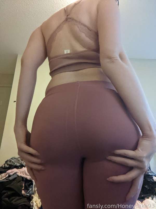 Honeycake93 - Fansly - 02 Oct, 2023 68