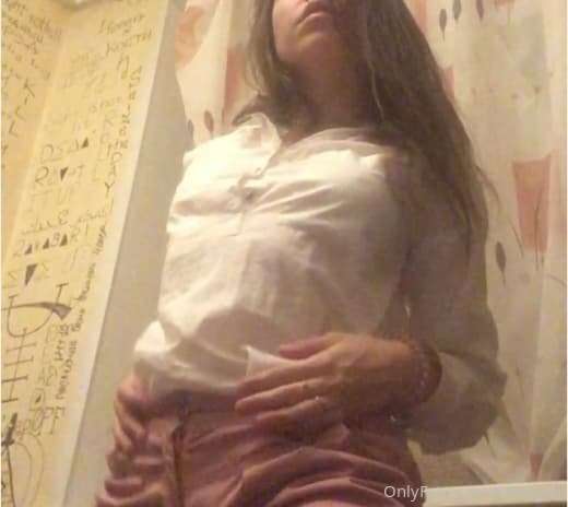 I know your arousal zones, and you know mine?😈😈😈