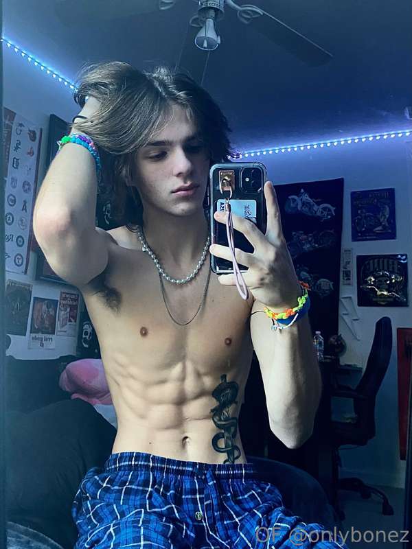 collabs coming soon.. who’s excited?😈